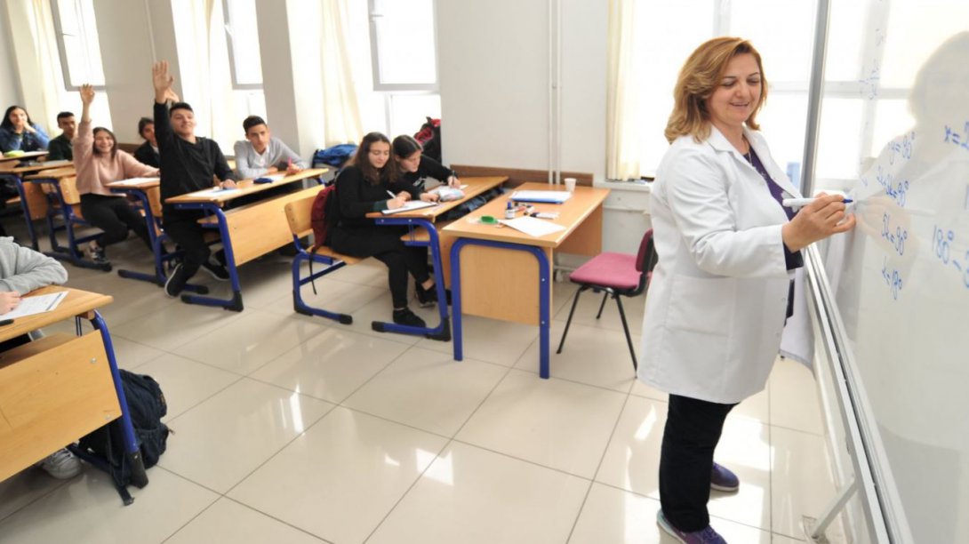 MINISTER ÖZER SENDS ACHIEVEMENT CERTIFICATE TO ALL TEACHERS