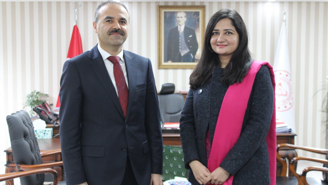 VISIT TO GENERAL DIRECTOR ÜNSAL FROM PRESS ATACHE ARSHAD OF PAKİSTAN EMBASSY 