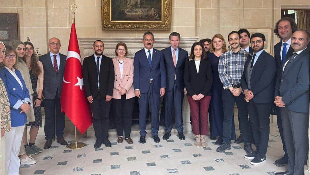 MINISTER ÖZER MEETS IN PARIS WITH STUDENTS SENT TO FRANCE FOR POST-GRADUATE STUDIES THROUGH THE MINISTRY OF NATIONAL EDUCATION'S SCHOLARSHIP PROGRAM.