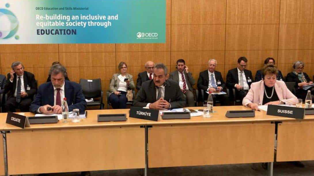 MINISTER ÖZER SHOWED TÜRKİYE'S TRANSFORMATION IN VOCATIONAL EDUCATION AS AN EXAMPLE TO OECD COUNTRIES