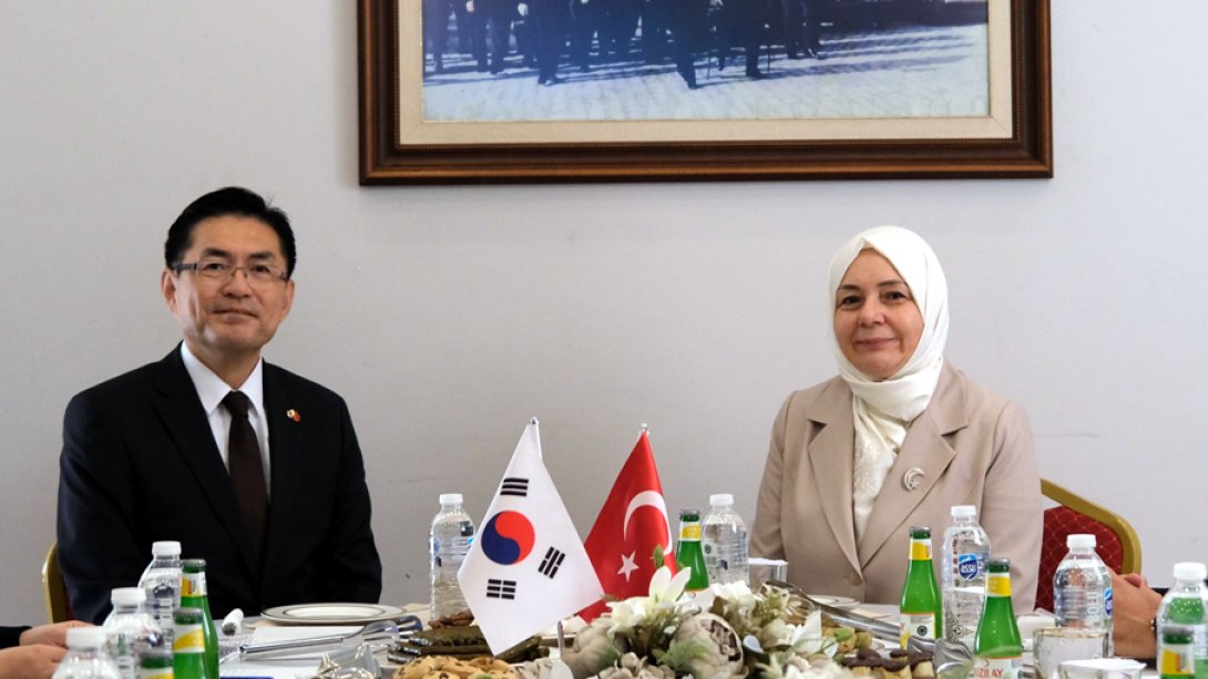  DEPUTY MINISTER DEAR CELİLE EREN ÖKTEN HOSTED THE AMBASSADOR OF THE REPUBLIC OF KOREA IN ANKARA